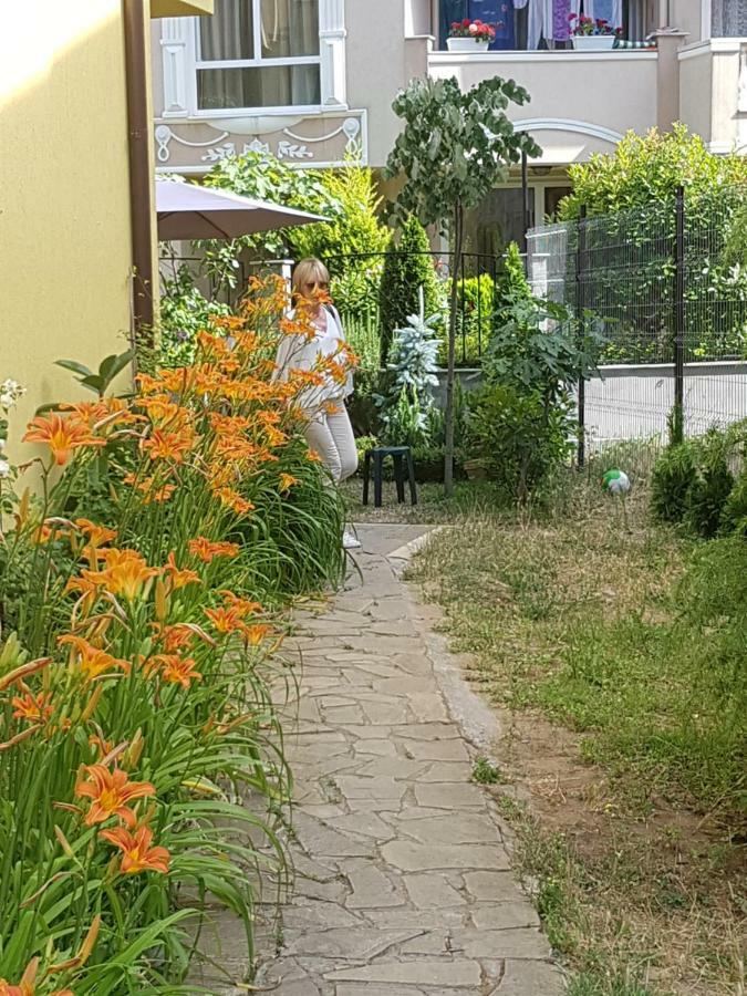 Guesthouse Zanier Nesebar Bagian luar foto